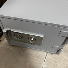 耐火金庫　さしあげます