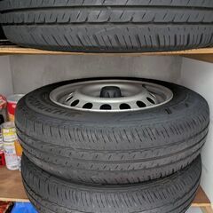 プロボックス　ホイール付きタイヤ　4本の画像
