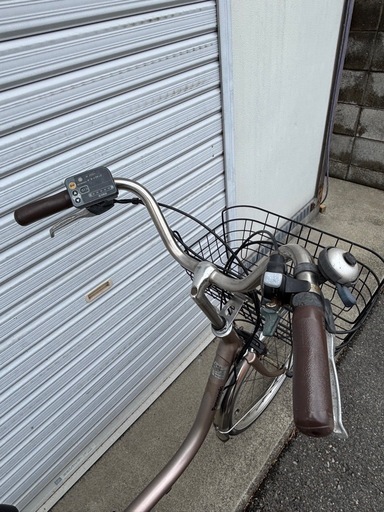 【岡山北区】26インチ自転車 軽量 グレー 防犯登録・保険付き 中古美品 中古自転車 6段変速 26インチ （オートライト） 軽整備済み 安い