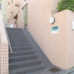 【神楽坂駅】【月約4万円】【週4日×朝2時間】マンション清掃/未経験者可～日払い可(神楽坂5)の画像