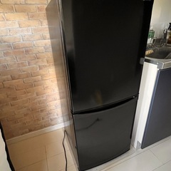 アイリスオーヤマ 冷蔵庫 142L ブラック 2024モデル