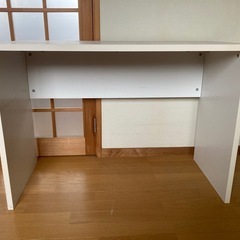 机の画像