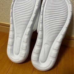 新品未使用（2つまとめて）NIKEベナッシ 23㎝の画像