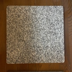 大理石パネル2枚　オブジェ　ペット用にもの画像