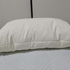 9/24まで　最終値下げ⬇️　ニトリハネマクラの画像