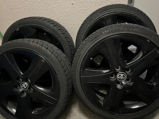 プリウス　ホイール