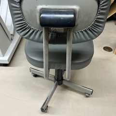 事務椅子　チェア　オフィスチェアの画像