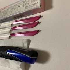 Gillette 髭トリマー、貝印I字剃刀セットの画像