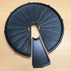 煙、油ハネを抑える赤外線直火焼き輻射熱調理器「ザイグルグリル」（ブラック）の画像