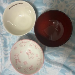 お茶碗 うさぎ3つで100円の画像