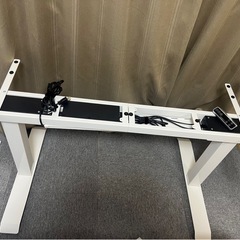 パソコンデスクの画像