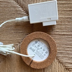 IKEA ワイヤレス充電器の画像
