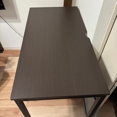 パソコンデスクの画像