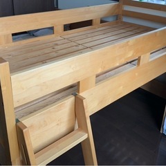 子供向け　木製ロストベッドの画像