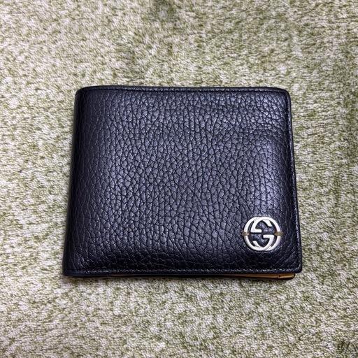 GUCCI 二つ折り財布