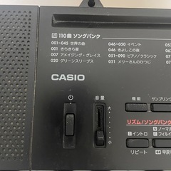 【値下げ】 CASIO✨キーボード✨台付きの画像