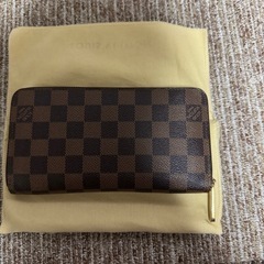 ルイヴィトン　ジッピー･ウォレット 中古