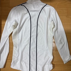 白のアンダーシャツ　160の画像