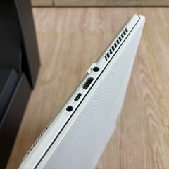 ROG GA402RJ-R76RX6700SW ゲーミングノート
の画像