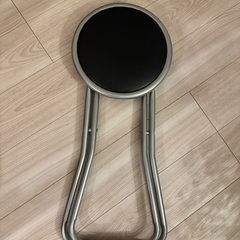 折りたたみパイプ椅子