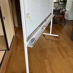 ホワイトボード（脚付、両面）の画像
