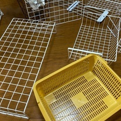 収納ラック突っ張り棒各種の画像