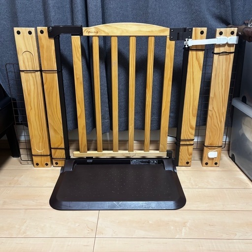 日本育児　置くだけドアーズ　ベビーフェンス　ベビーガード