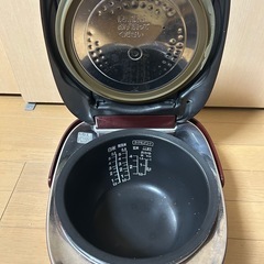 家電　5合炊き　Toshiba真空IH炊飯器　 の画像