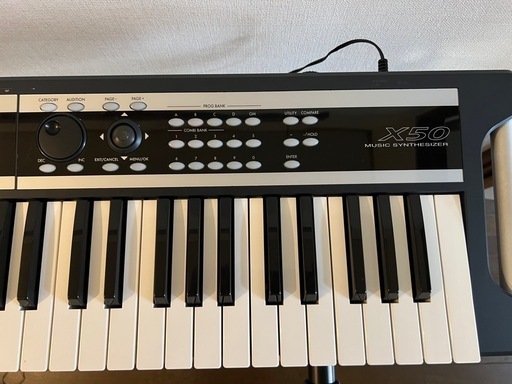 シンセサイザー KORG X50
