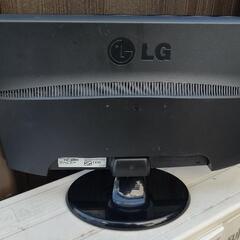 【モニター３枚投稿してます】LG FLATRON W2243T 22インチ モニターの画像