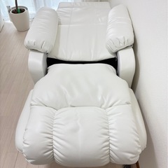 リクライニングチェアステージ付き①ホワイトの画像