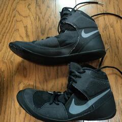 28センチ（10.5）くらい　NIKE　ボクシングシューズの画像