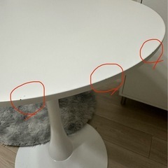 ダイニングテーブルの画像