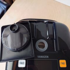 YAMAZEN　マイコン炊飯ジャー　三合炊き　YBJ-300の画像