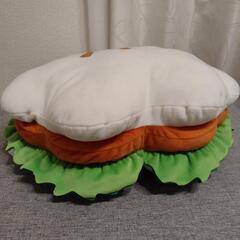 ディズニー　チキンバーガークッションの画像