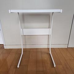 IKEA　サイドテーブル　ブルクスヴァーラ