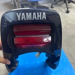YAMAHA　XJRテールカウル？？
