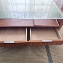 ドレッザ、テブール
