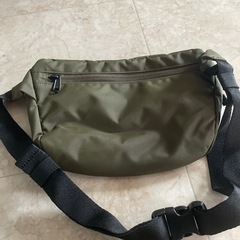 未使用品　UNIQLO ウエストバッグの画像