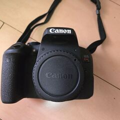 デジタル一眼レフカメラ　EOS Kiss x9iの画像