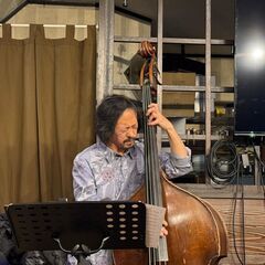 藤野 カフェカドナリ音楽教室　ピアノ・ドラム・ベース　個人１時間６０００円    藤野駅前　2025年7月生募集　　定員あり  早いもの勝ち！入会金無し　トッププロミュージシャン講師　の画像