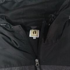 メンズパーカーの画像