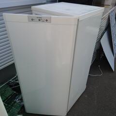 2008年製　三菱ノンフロン冷凍ストッカー