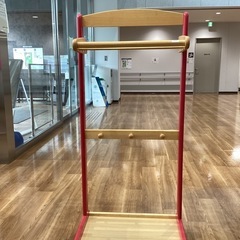 木製ハンガーラック（キャスター付き）　【町田市再生家具】　250896