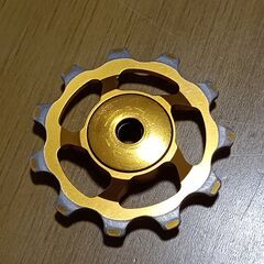 アルミ製セラミックベアリングプーリー 使用感あり　11T ゴールドの画像