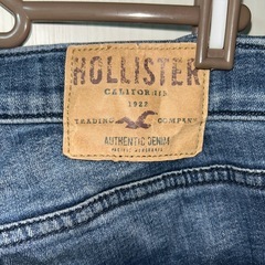 ダメージ加工　#Hollister #スキニーデニム ダークブルーの画像