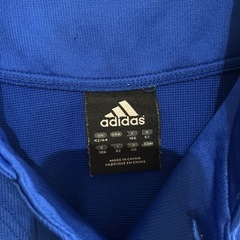 adidas シャツの画像