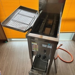 美品！メンテナンス済み！業務用ガスフライヤーの画像