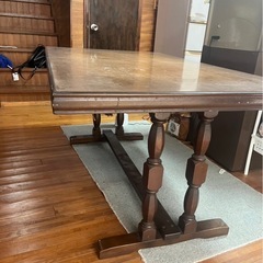 値下げ中‼️テーブル　9✖️1.5mの画像