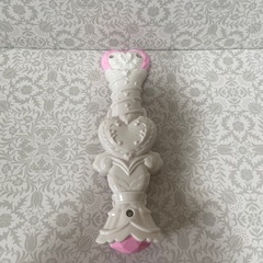 ハッピーセット　ピーリングッとプリキュアの画像